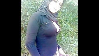 Amateur Arab And Asian Cfnm Mix In Turkish Settings