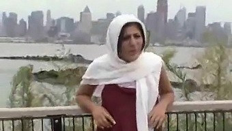 Roadside Pickup Leads To Anal Fucking And Assreamie At Home