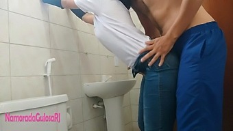 Amateur Couple'S Bathroom Rendezvous With Cum Inside